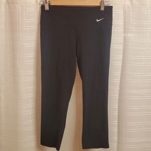 Nike Dri-FIT Women’s Size Small S black three-quarter 3/4 leggings legging